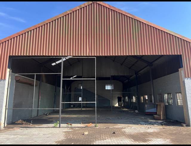 4,119M² WAREHOUSE FOR SALE IN DELPORTON
